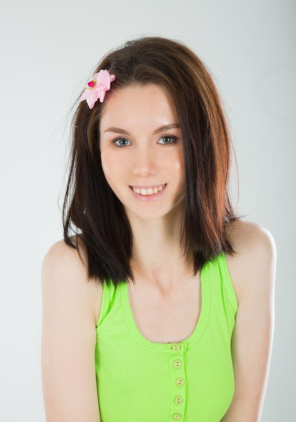 Алиса, 24